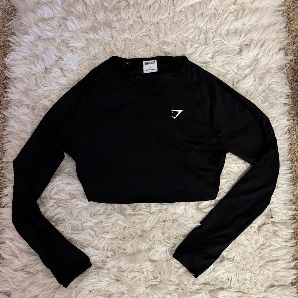 Cropped Gymshark top
